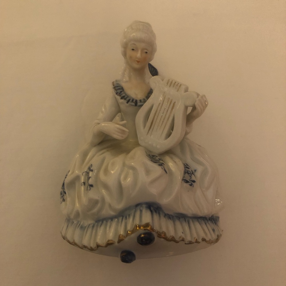 Blue/White Porcelain Woman with an Instrument Figurine; Gold Details; Vintage